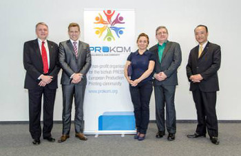 European launch PROKOM board members Andy Barber, Sara Grande and Harald Büttner are flanked by Konica Minolta’s Etienne Van Damme (left) and Ken Osuga at the official launch of the new user group community 